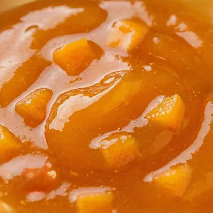 100% Mango bez přidaného cukru s extra kousky ovoce