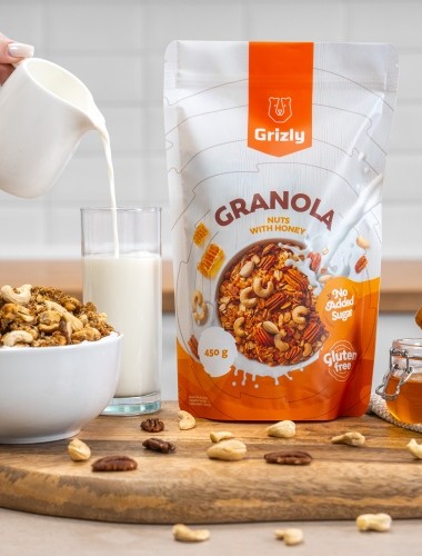 Granola oříšková s medem Grizly
