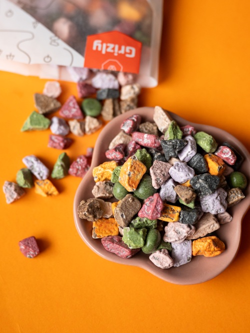 Barevné čokoládové kamínky Grizly