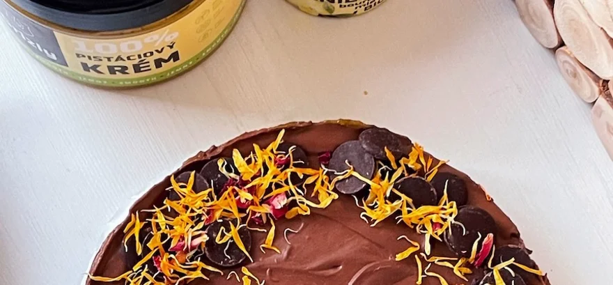 Veganský pistáciový cheesecake