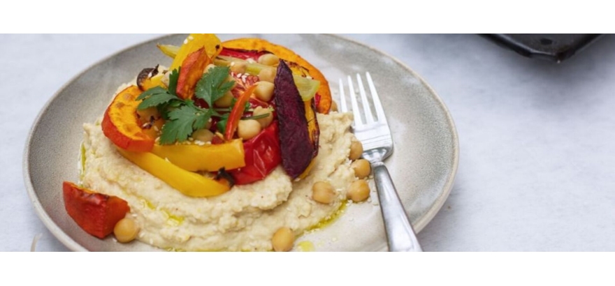 Hummus s pečenou podzimní zeleninou
