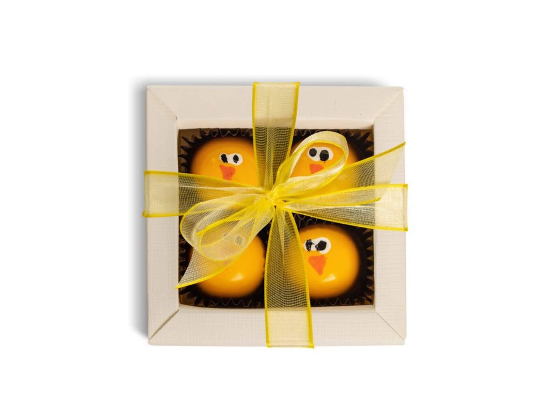 Levně Čokoládovna Janek Velikonoční krabička s pralinkami - kuřátka 46 g expirace