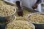 GRIZLY Makadamové ořechy půlky 500 g
