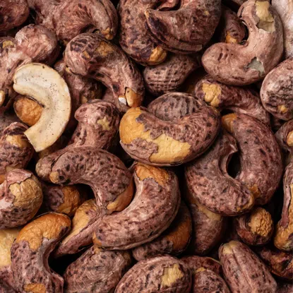 Kešu ve slupce pražené solené A180