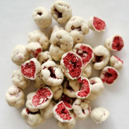 Maliny ve White Brownie by @mamadomisha