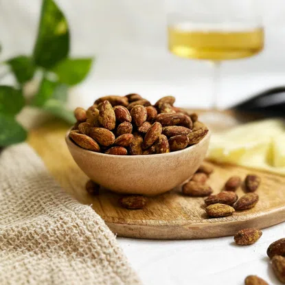 Mandle pražené solené s příchutí hořčice