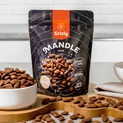 Mandle údené