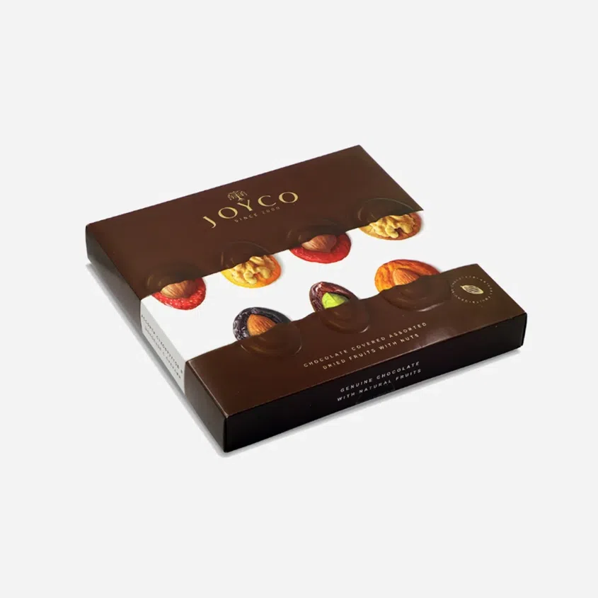 Mix sušeného ovoce v čokoládě s ořechy