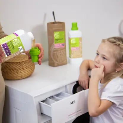 Prací gel z mýdlových ořechů s levandulovou silicí (lahev)