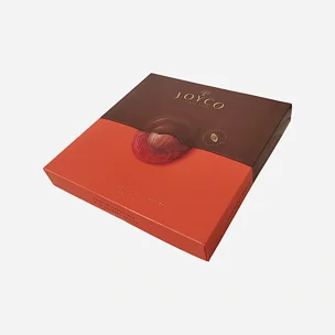 Sušené višně v čokoládě s lískovými oříšky