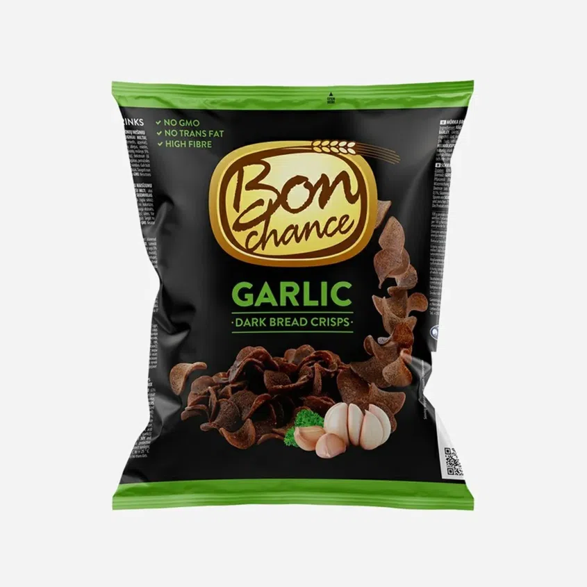 Tmavé chlebové chipsy s česnekem