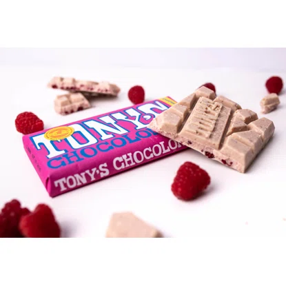 Tony 's  Chocolonely Biela čokoláda, maliny a praskajúci cukor