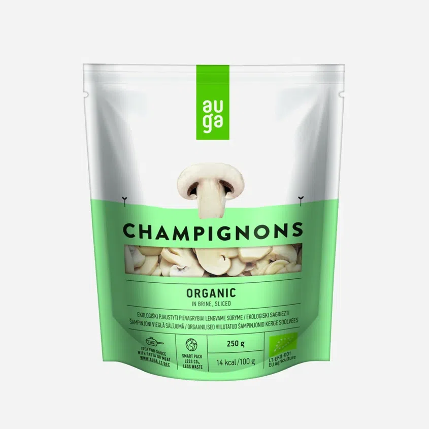 Žampiony ve slaném nálevu krájené